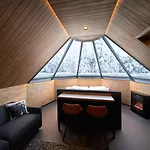 Northern Lights Village Üdülőközpont 4*
