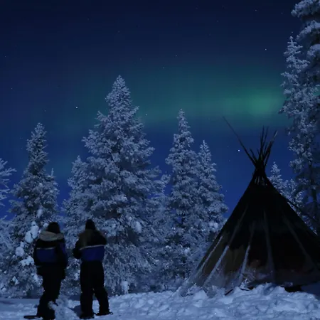 Northern Lights Village 4*