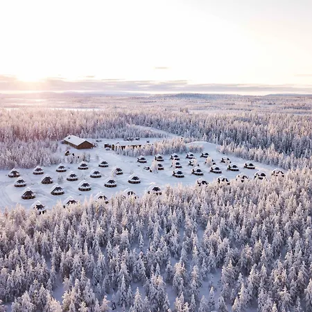 リゾート Northern Lights Village レヴィ