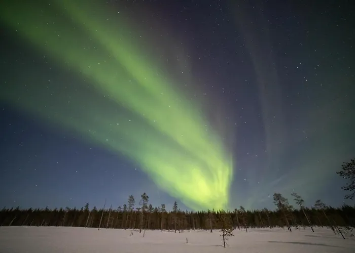 Northern Lights Village 4*