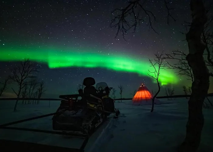 Northern Lights Village 4*